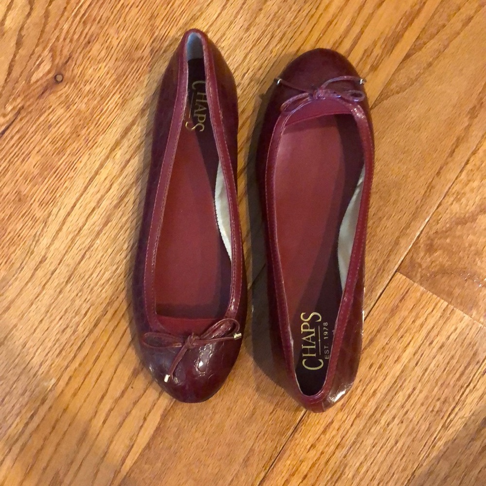 Red flats, size 8